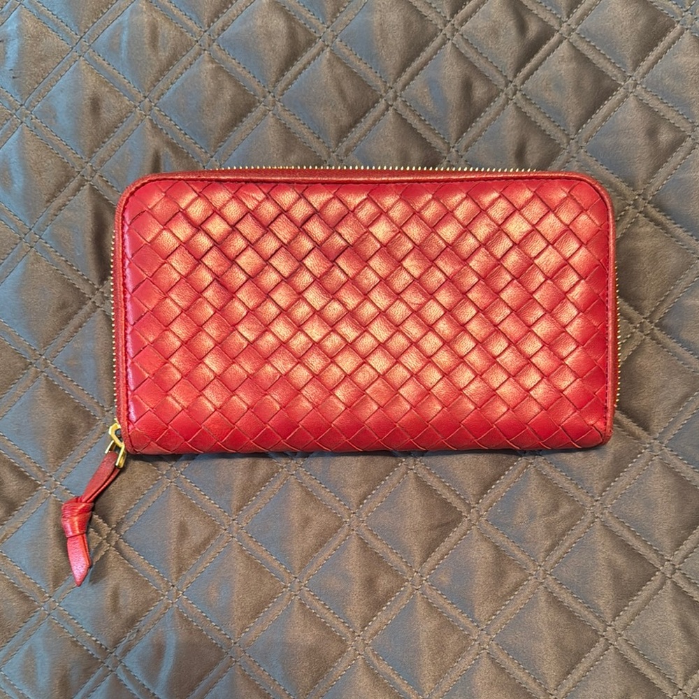 Bottega Veneta Red Woven Leather Clutch Authentic GUC w COA